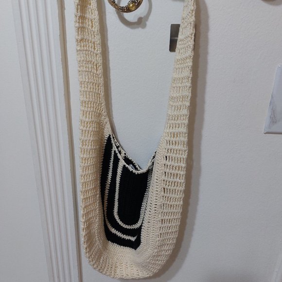 URBAN ORIGINALS Valley Crochet Handmade Bags One Handle Hobo Tote bag VEGAN - Picture 7 of 7